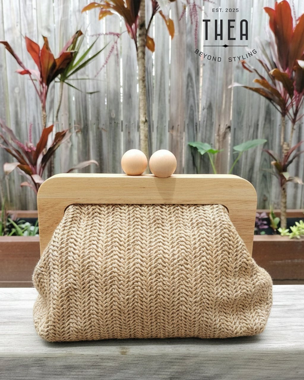 TERRA WEAVE CLUTCH KHAKHEE