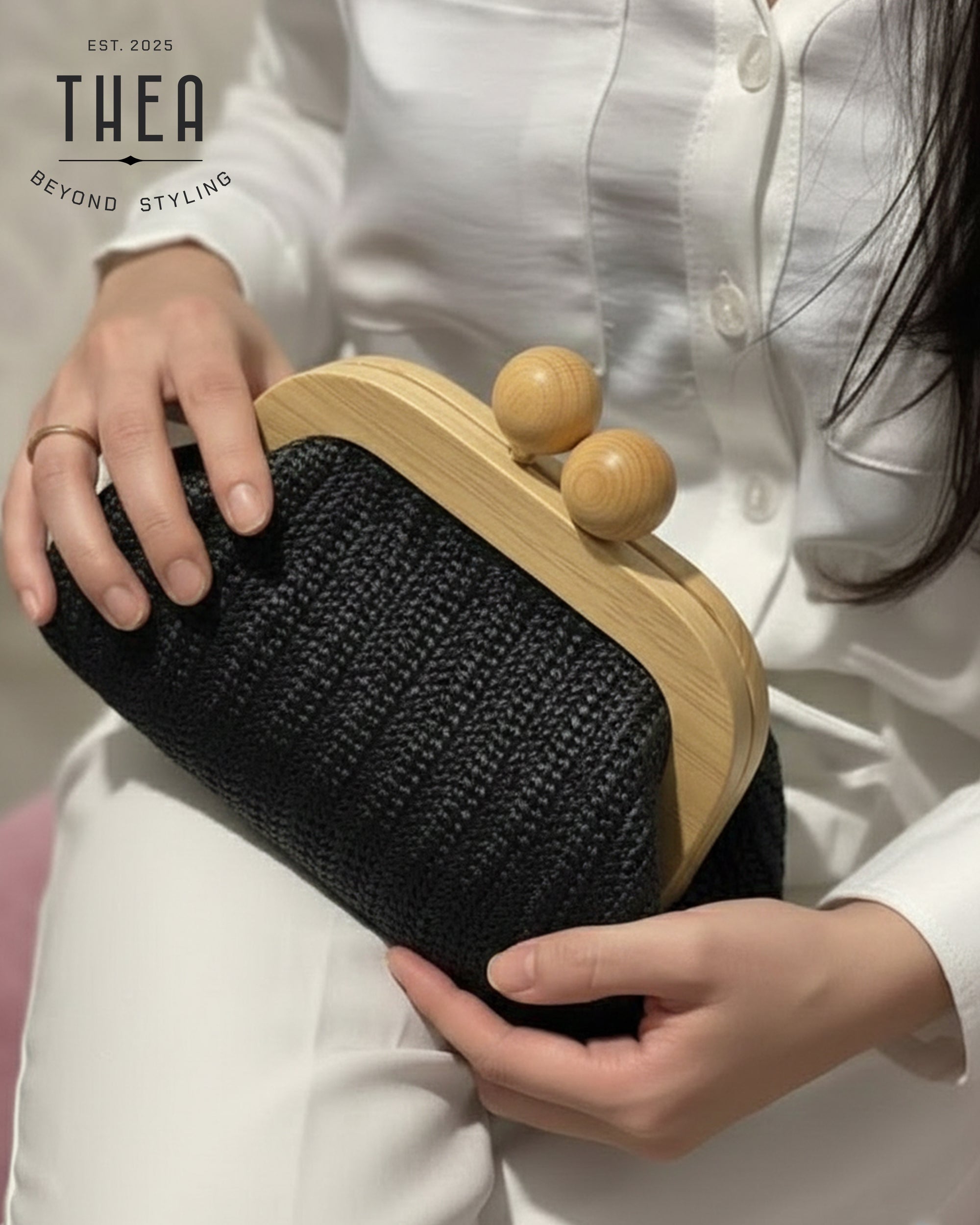 TERRA WEAVE CLUTCH BLACK