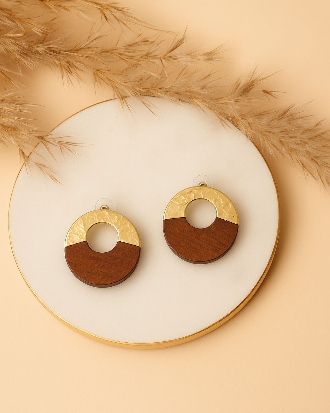 DOROTHEA WOODEN GOLD EARRINGS