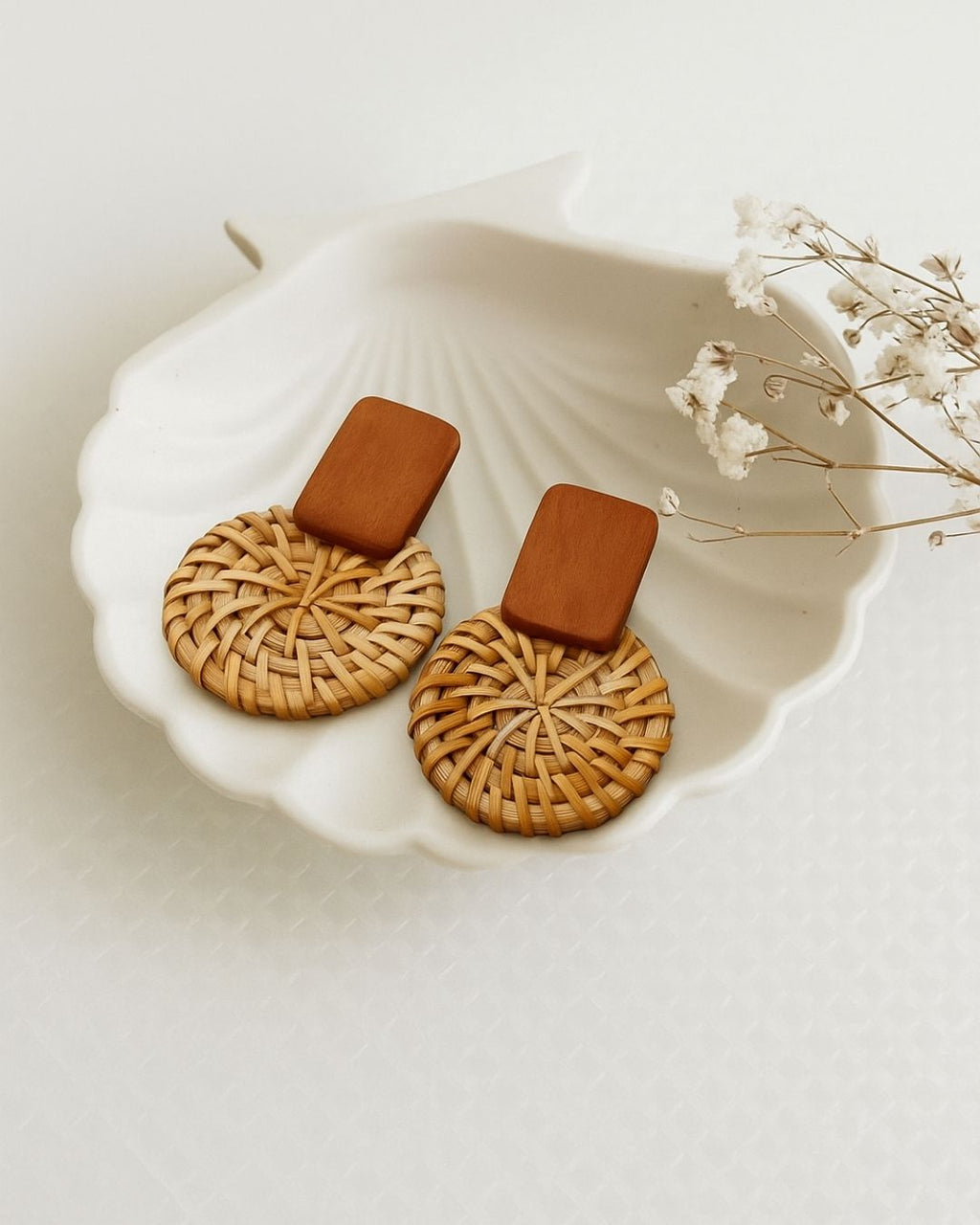 KARISA WOODEN JUTE EARRINGS