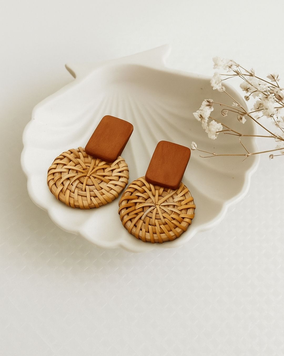 KARISA WOODEN JUTE EARRINGS