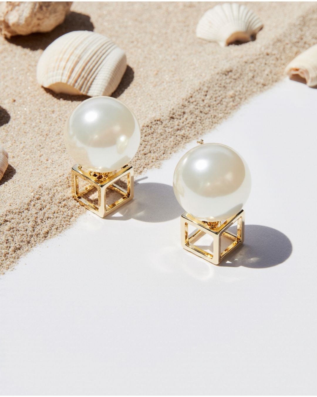 BIG PEARL CUBE RING