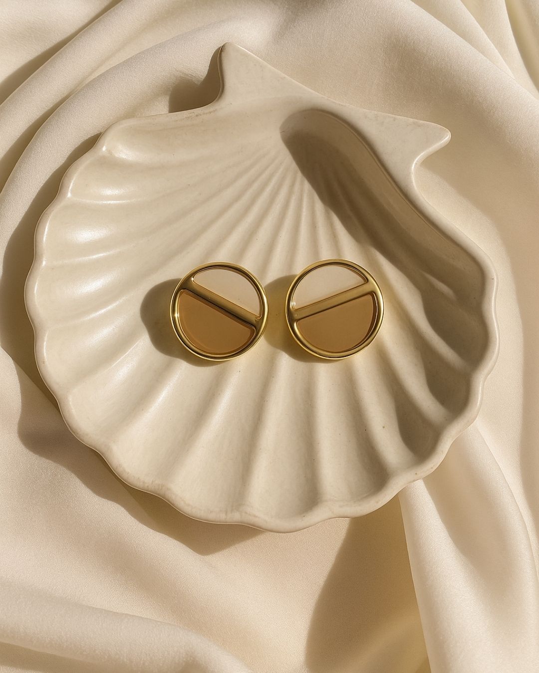 CHLOE STUD EARRINGS