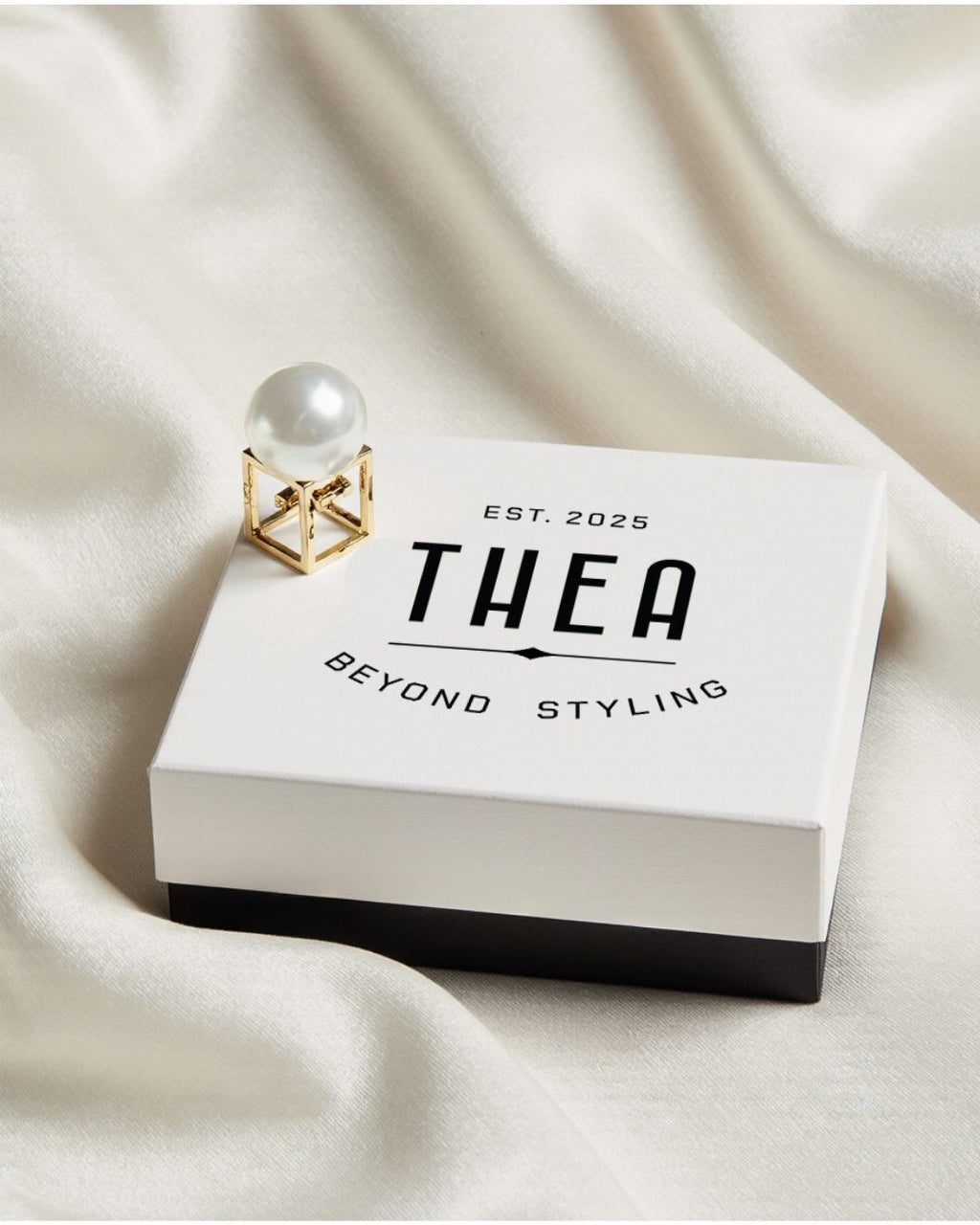 BIG PEARL CUBE RING
