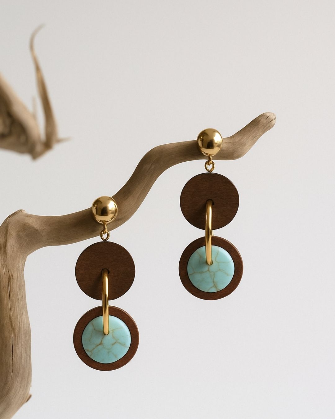 CARA BLUE STATUARIO WOODEN DISC EARRING