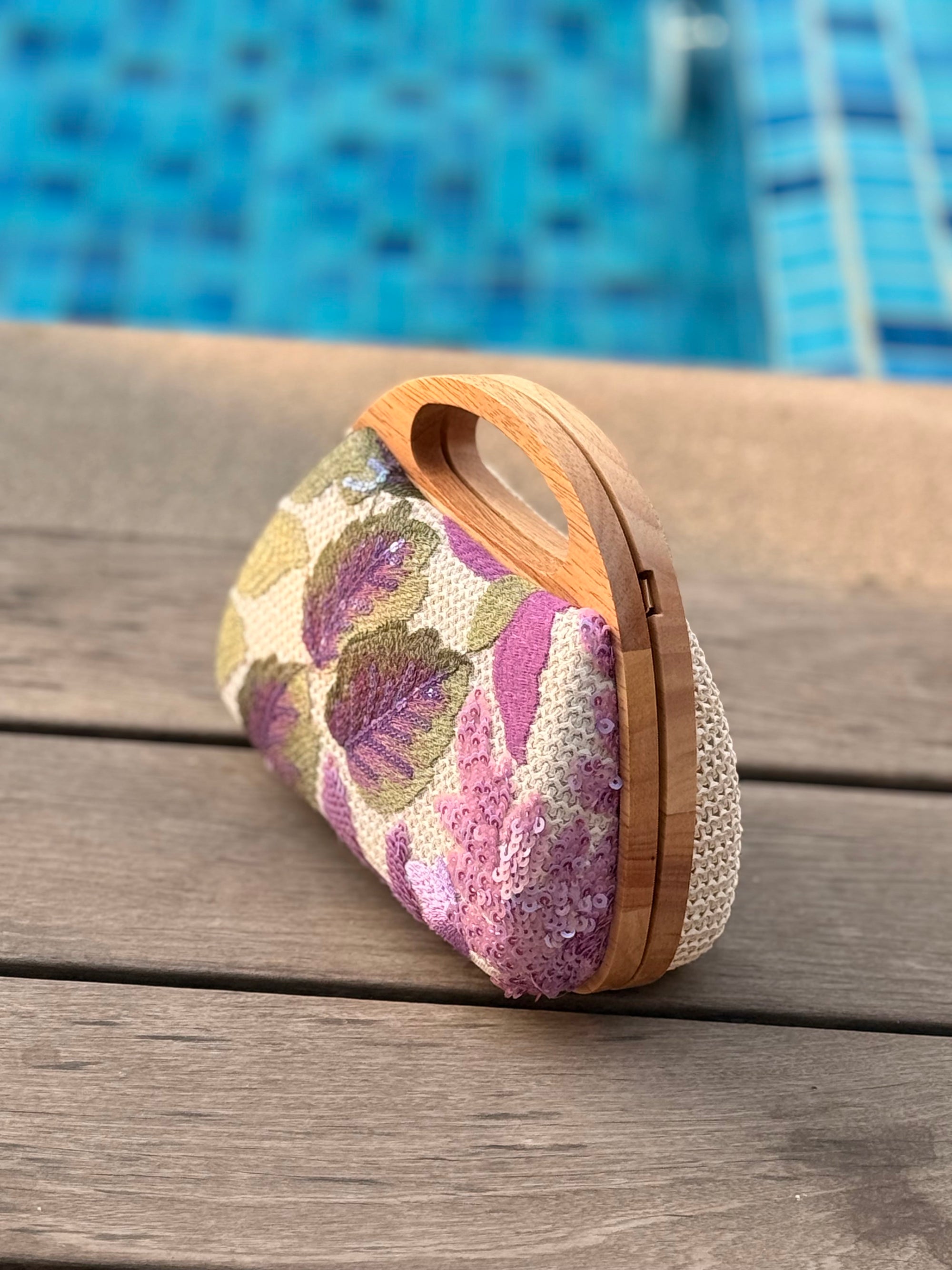 BLOOMWOOD HANDHELD BAG LILAC