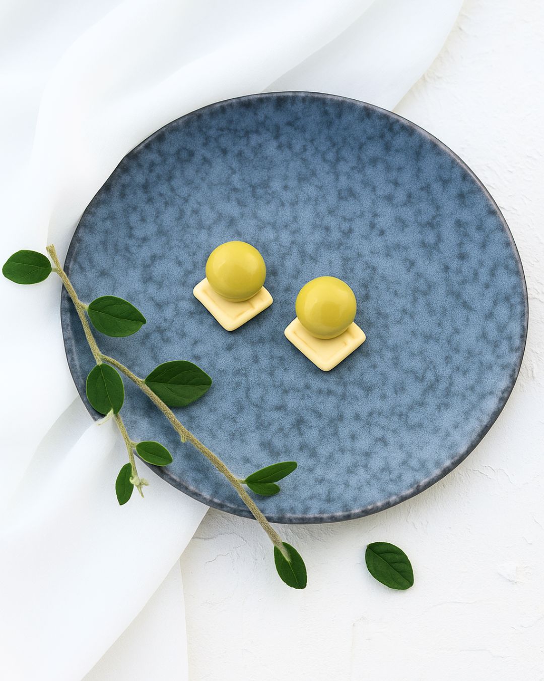 NADIA YELLOW WHITE EARRINGS