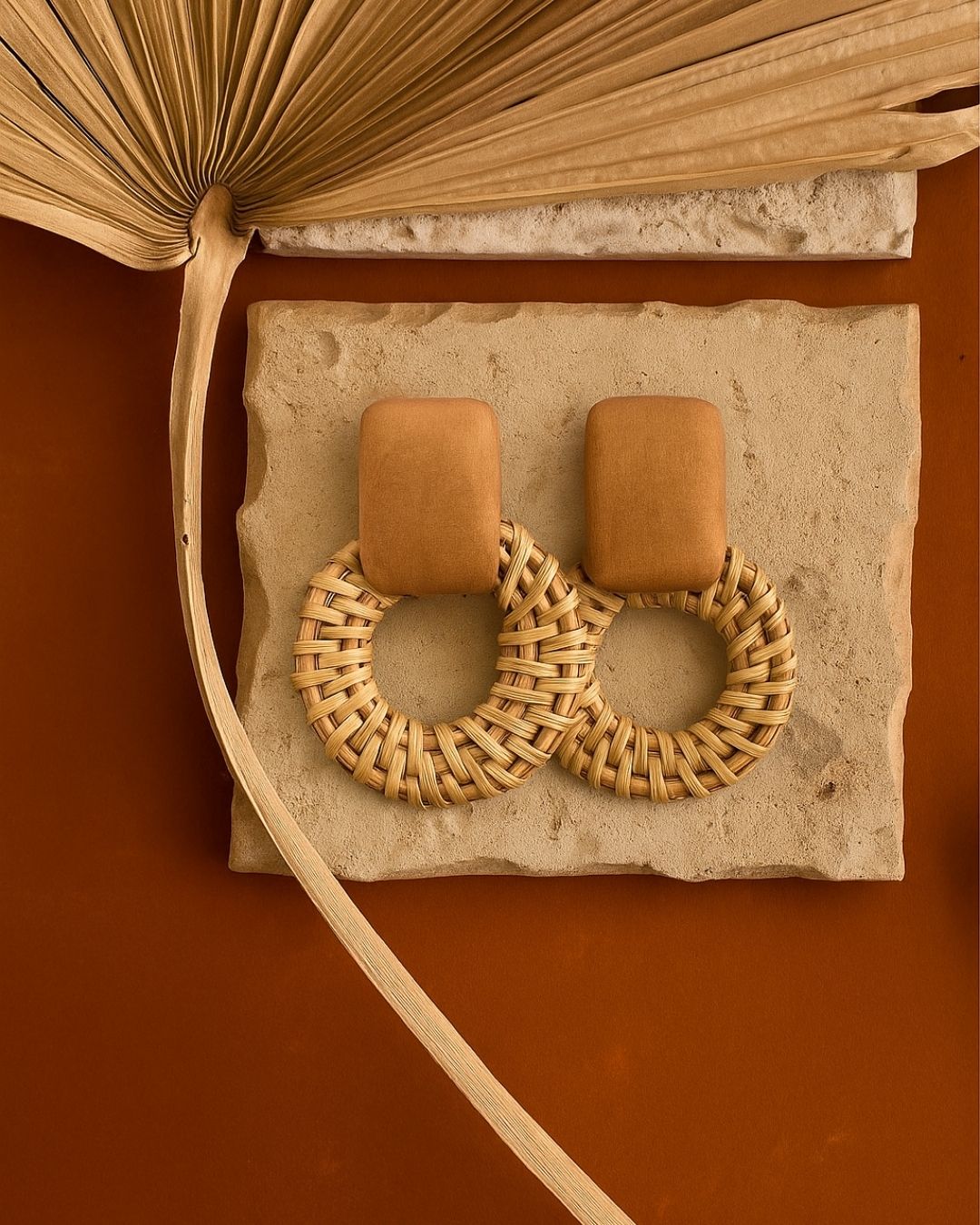 EVI BROWN JUTE EARRINGS