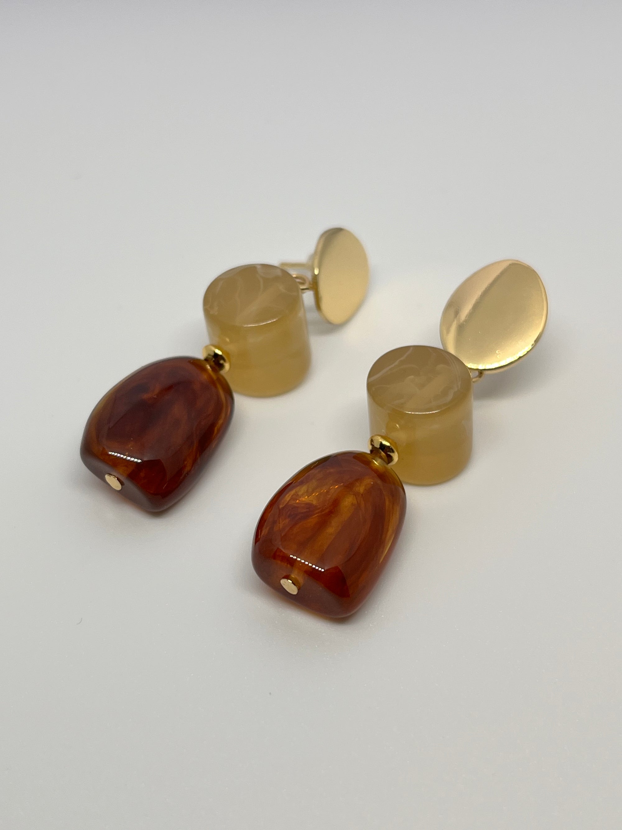 CLEO 3 STONE EARRINGS
