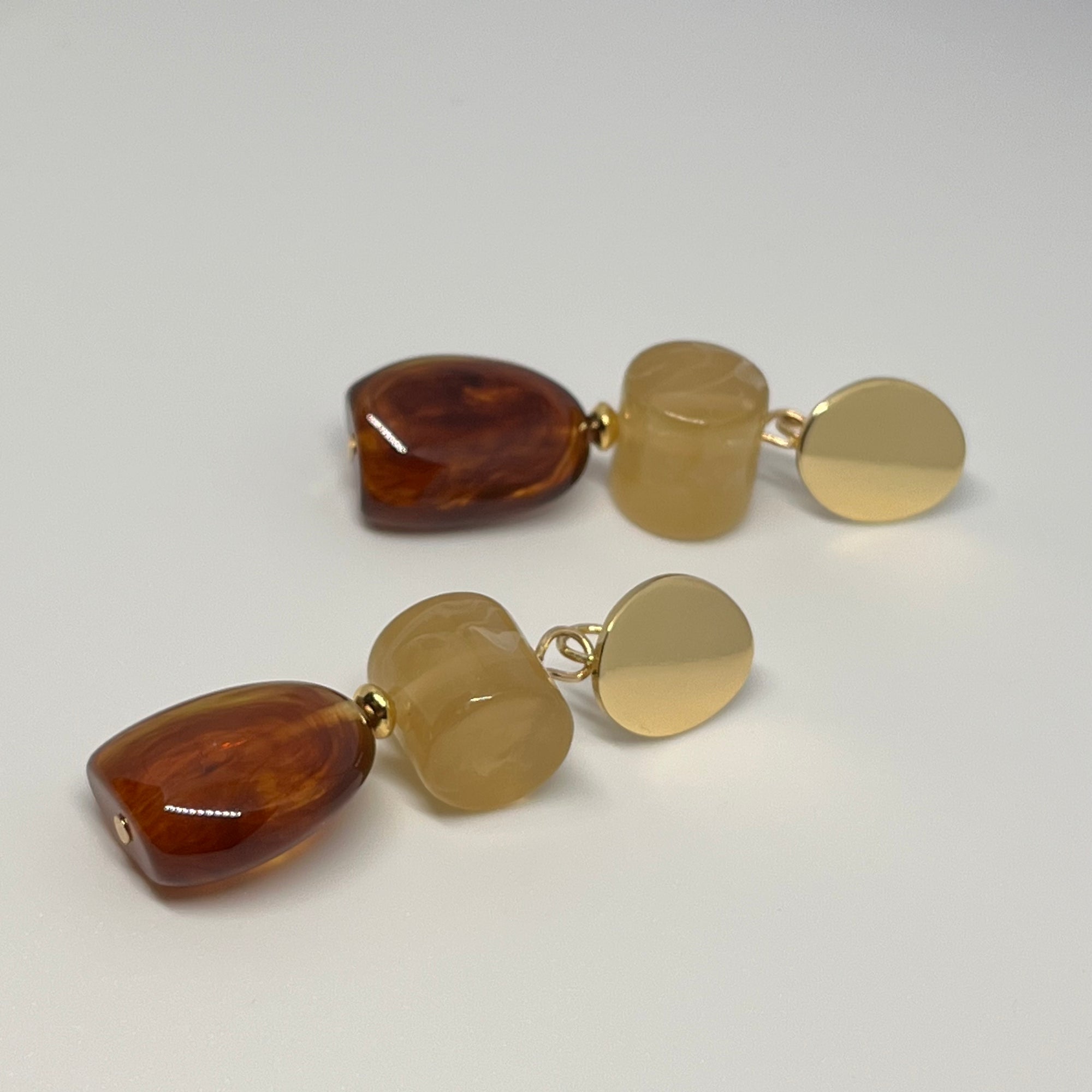 CLEO 3 STONE EARRINGS