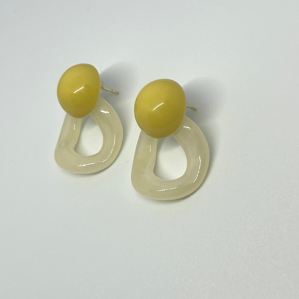 MARIANNE YELLOW & WHITE TWIST EARRINGS