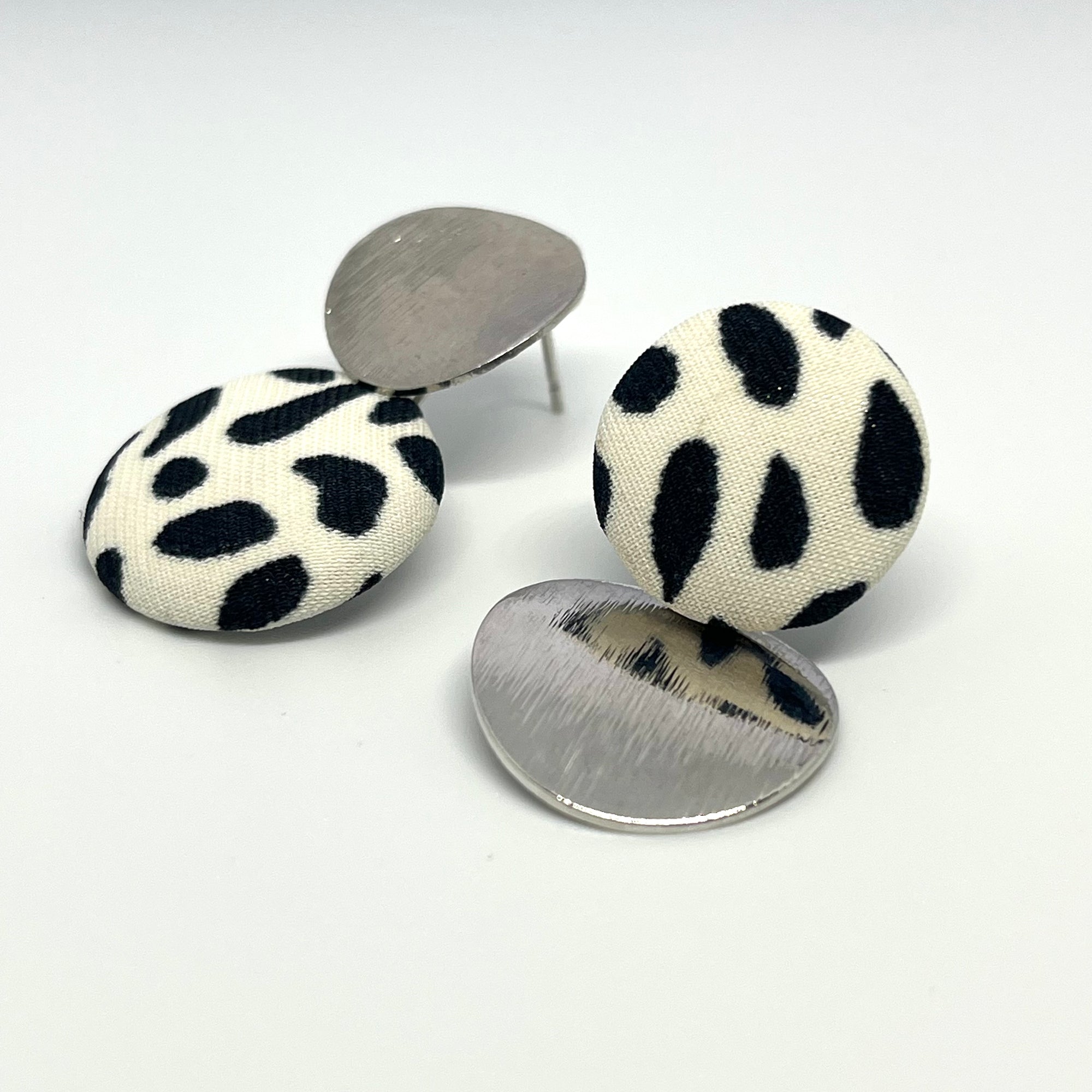 VERA MISMATCHED B&W EARRINGS