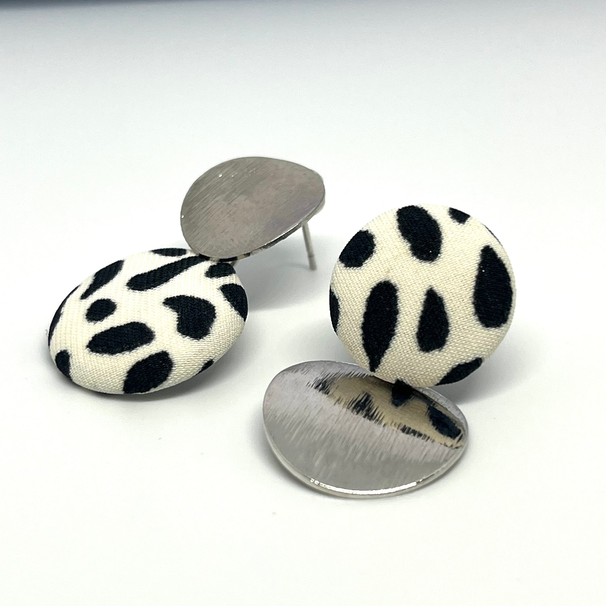 VERA MISMATCHED B&W EARRINGS