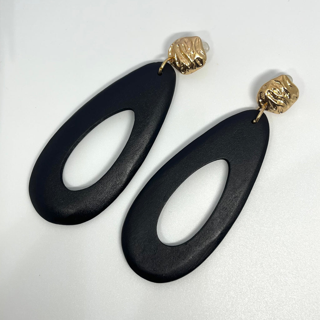 BLACK WOOD DROP EARRINGS