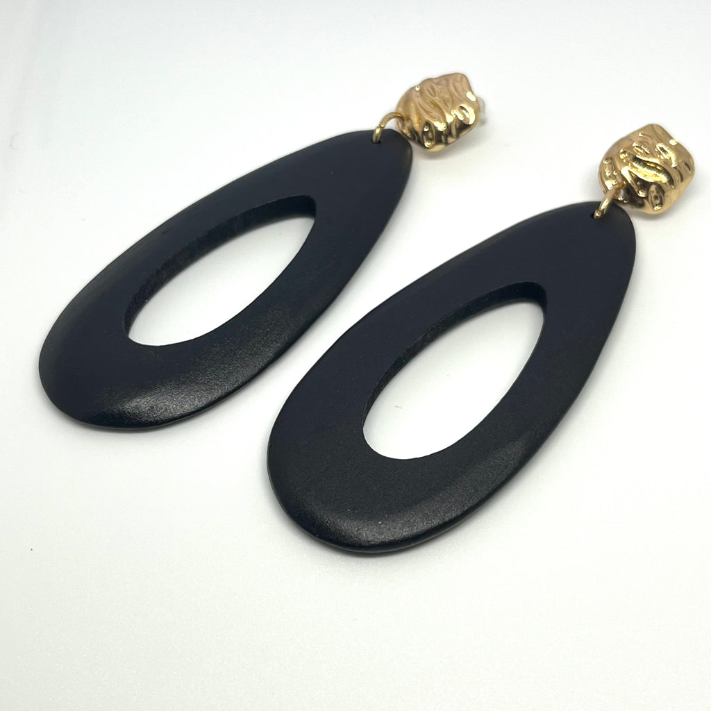 BLACK WOOD DROP EARRINGS