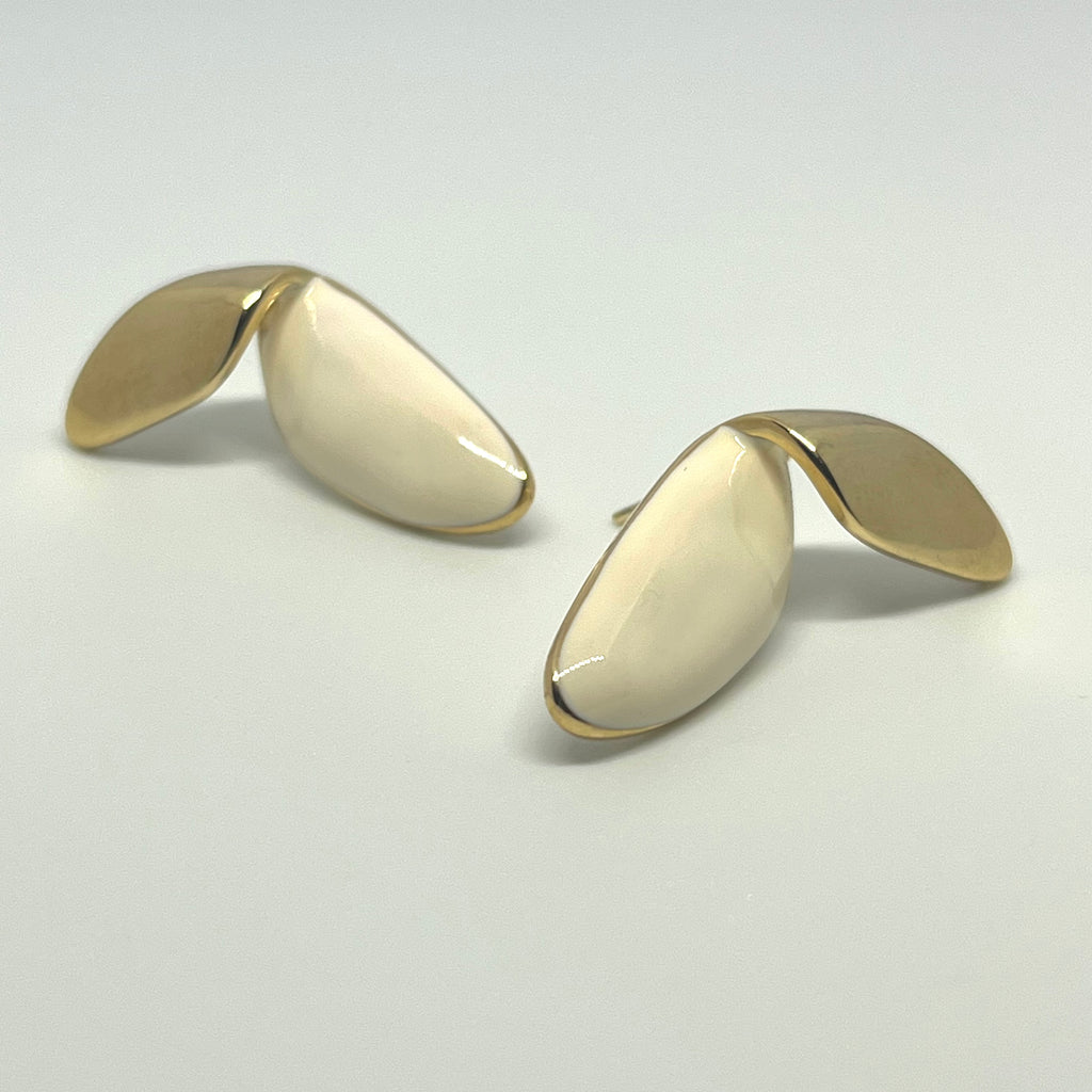 WHITE GOLD FOLD EARRINGS