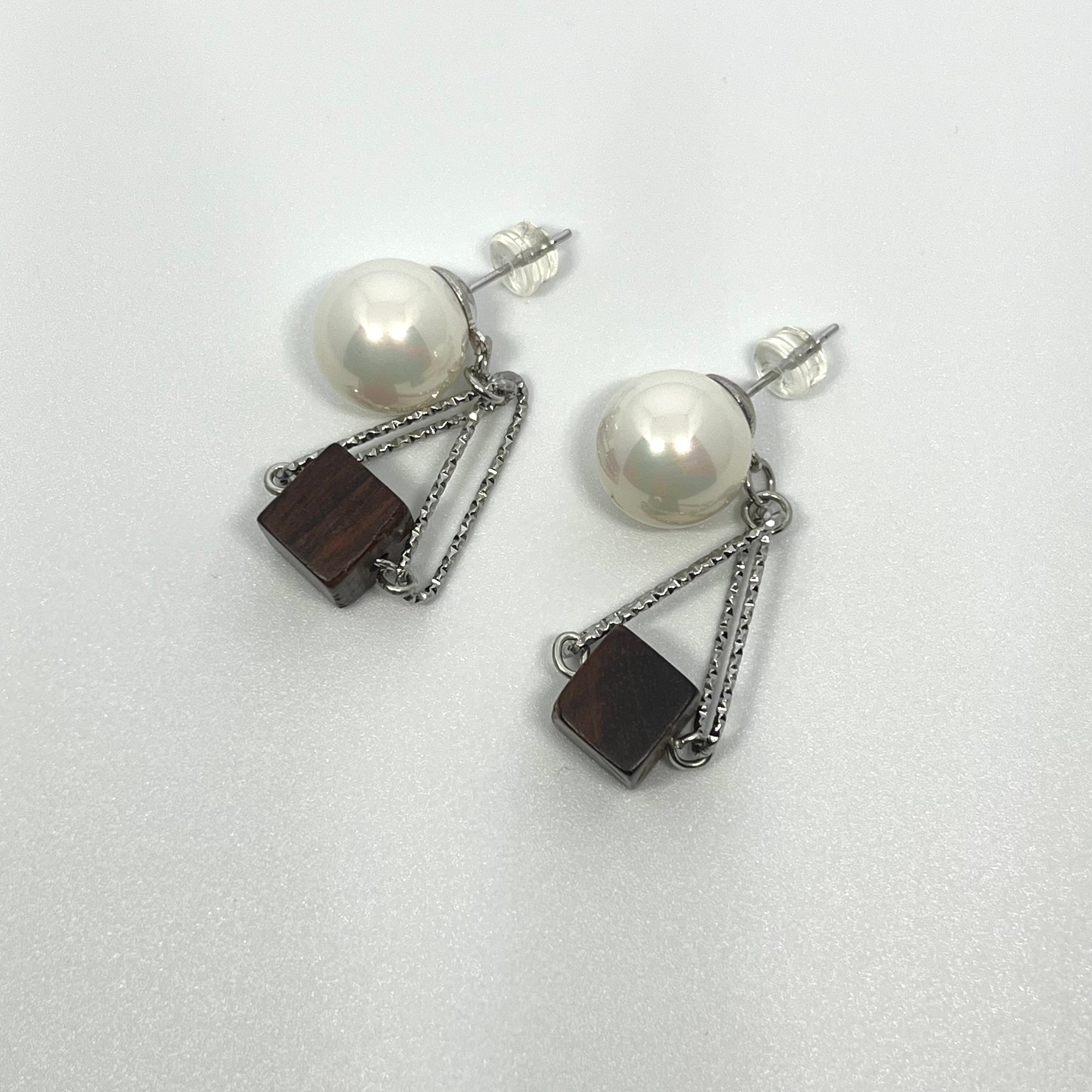PEARL WITH WOODEN SQUARE EARRINGS
