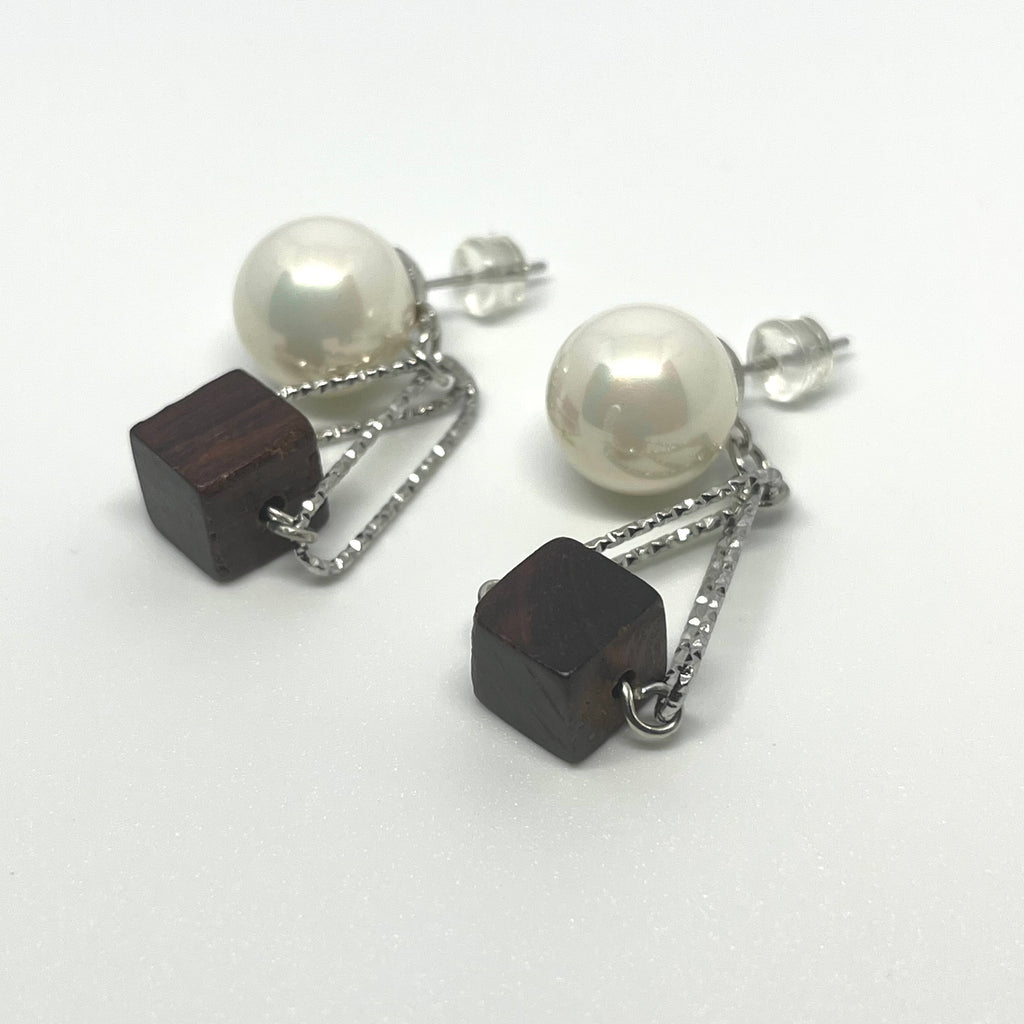 PEARL WITH WOODEN SQUARE EARRINGS