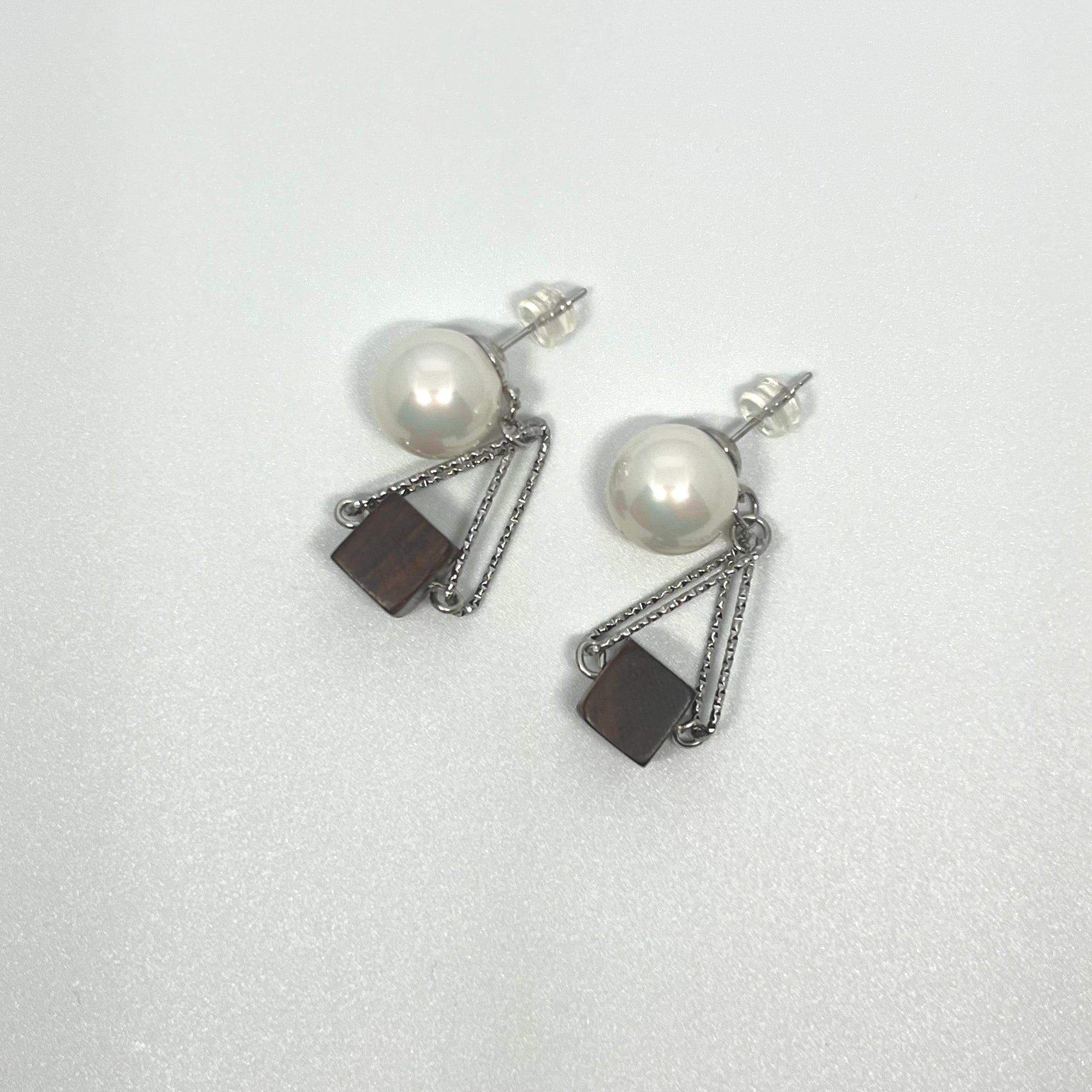 PEARL WITH WOODEN SQUARE EARRINGS