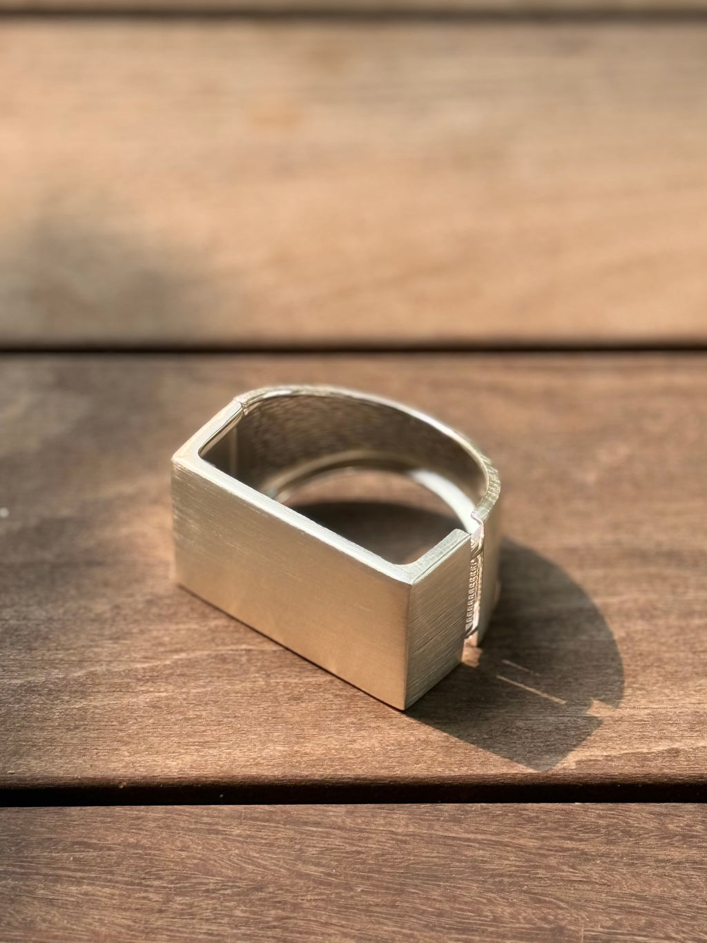 SOLIS SCULPTED SILVER CUFF