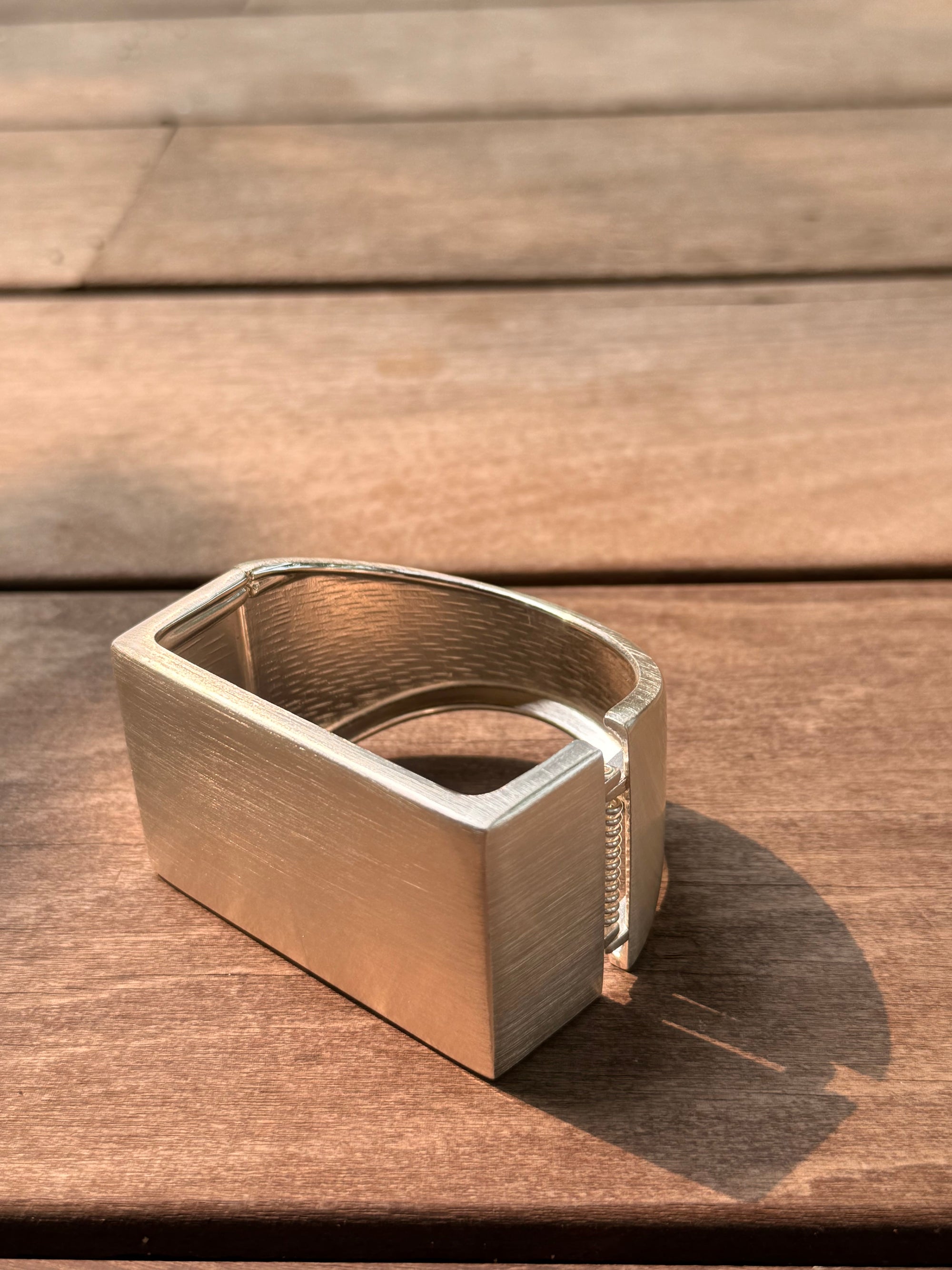 SOLIS SCULPTED SILVER CUFF
