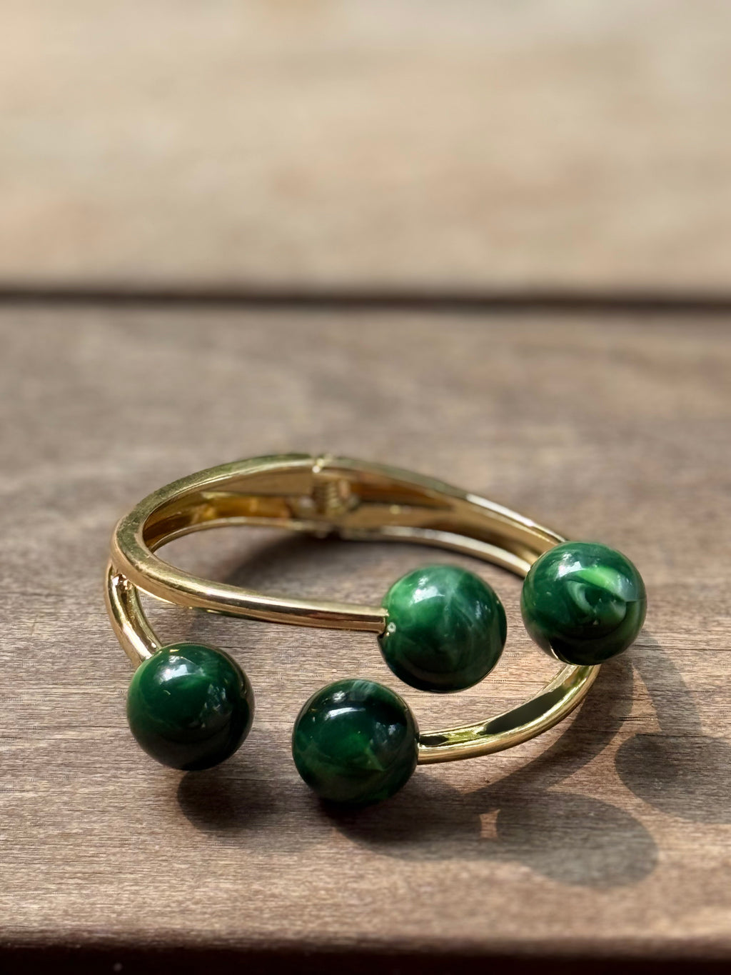 EMERALD ORBIT OPEN CUFF
