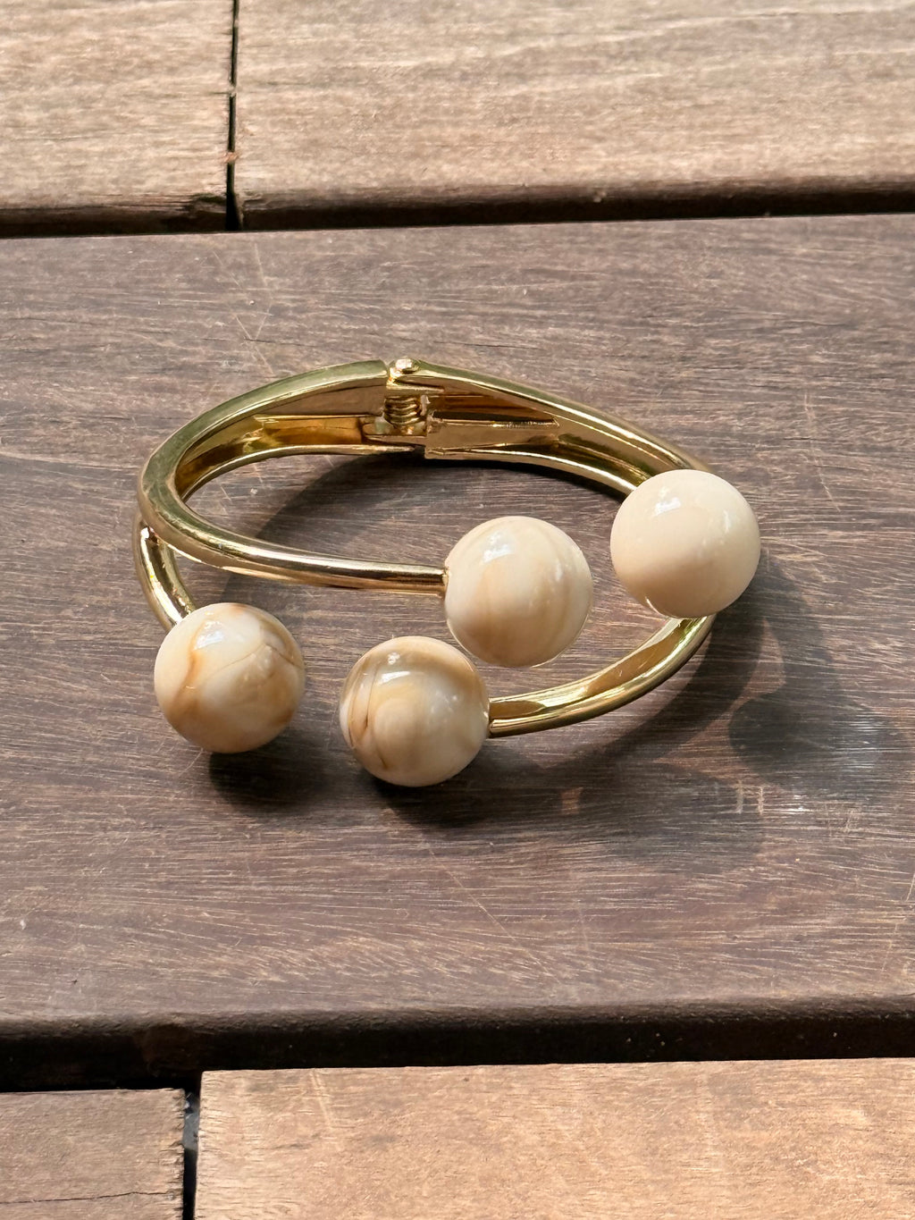IVORY ORBIT OPEN CUFF