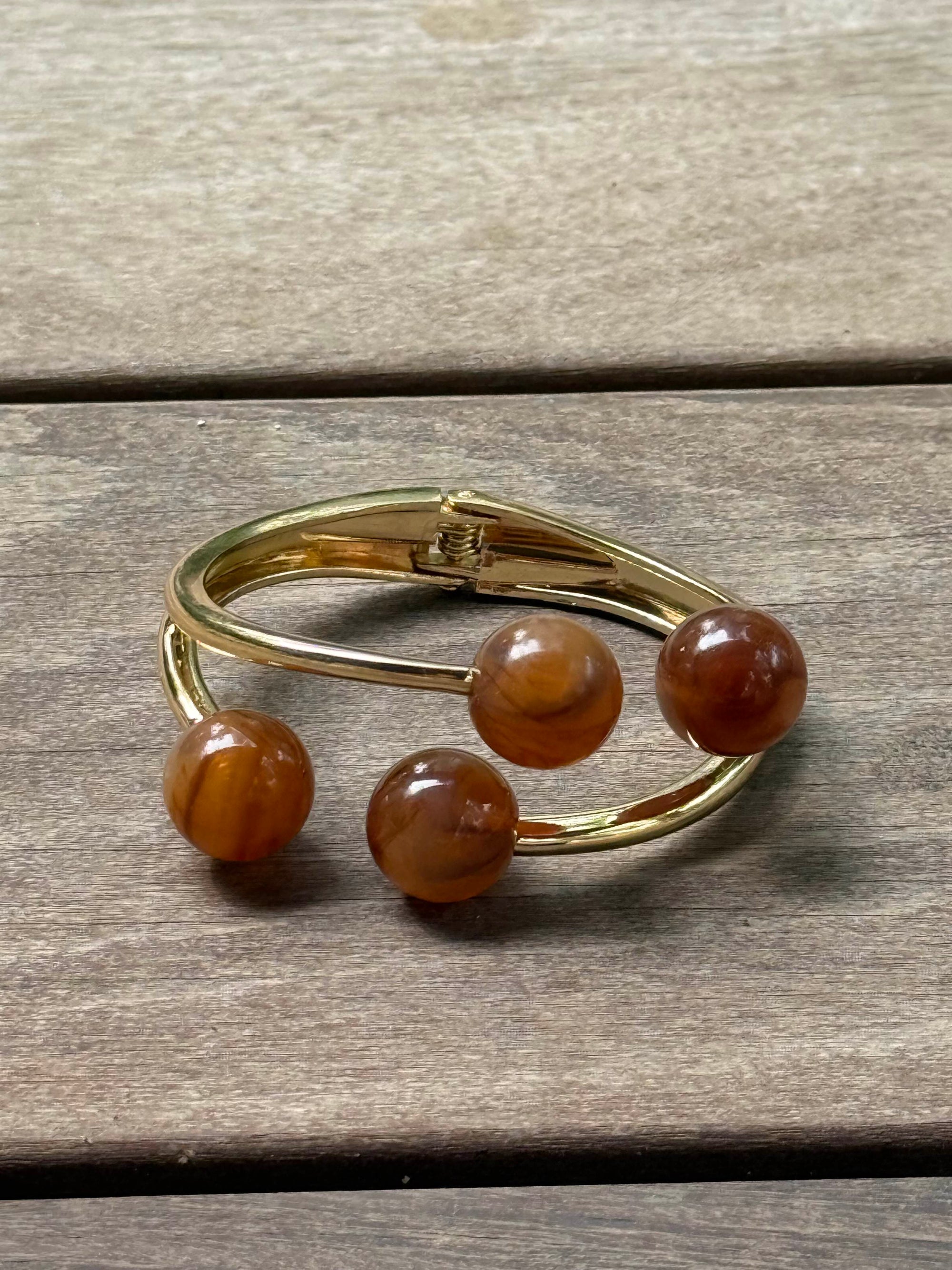 AMBER ORBIT OPEN CUFF