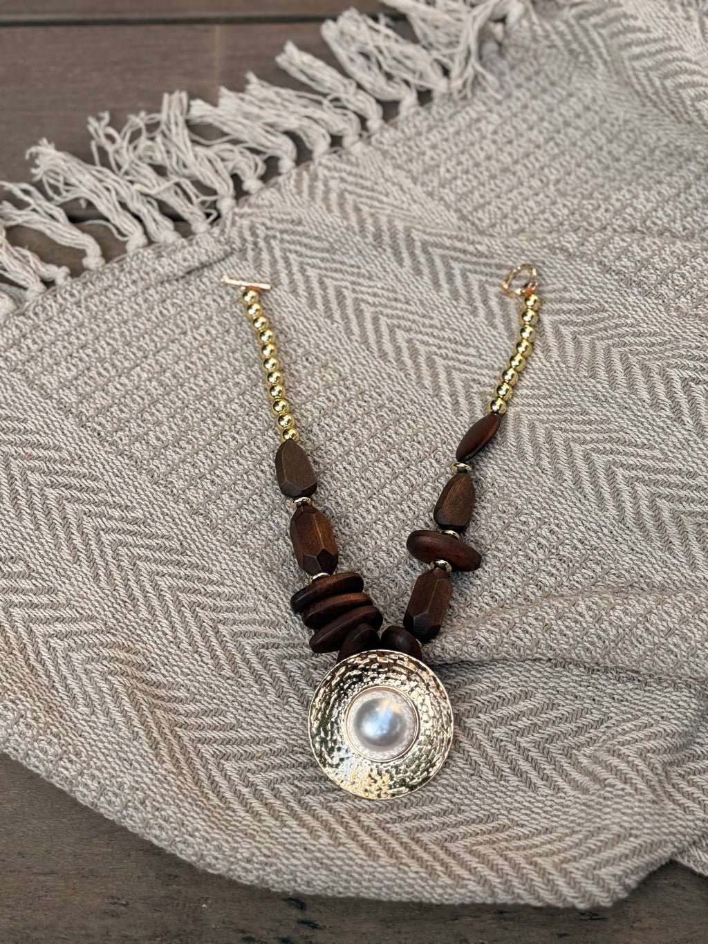 Golden Pearl Amber Necklace