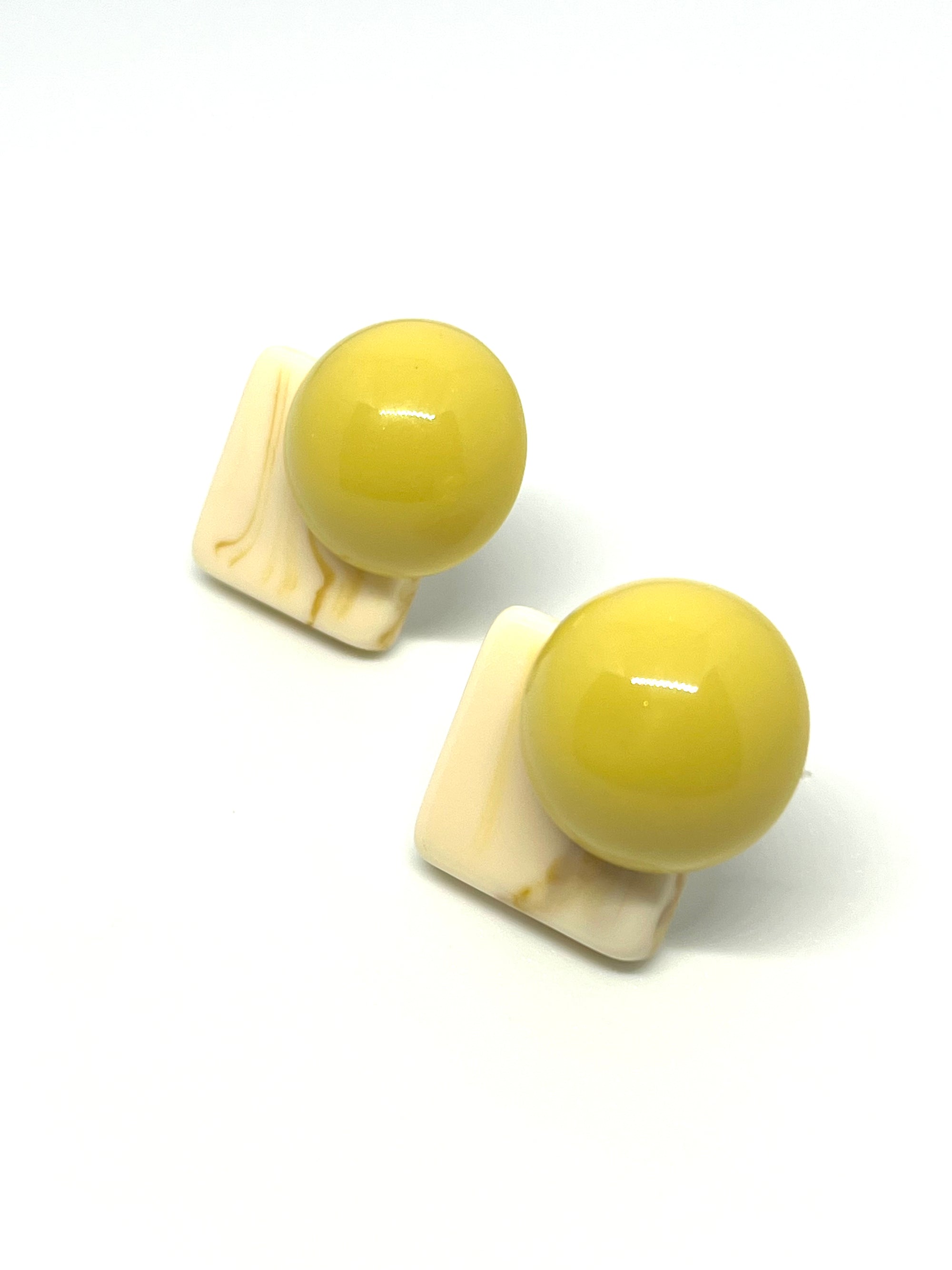NADIA YELLOW WHITE EARRINGS