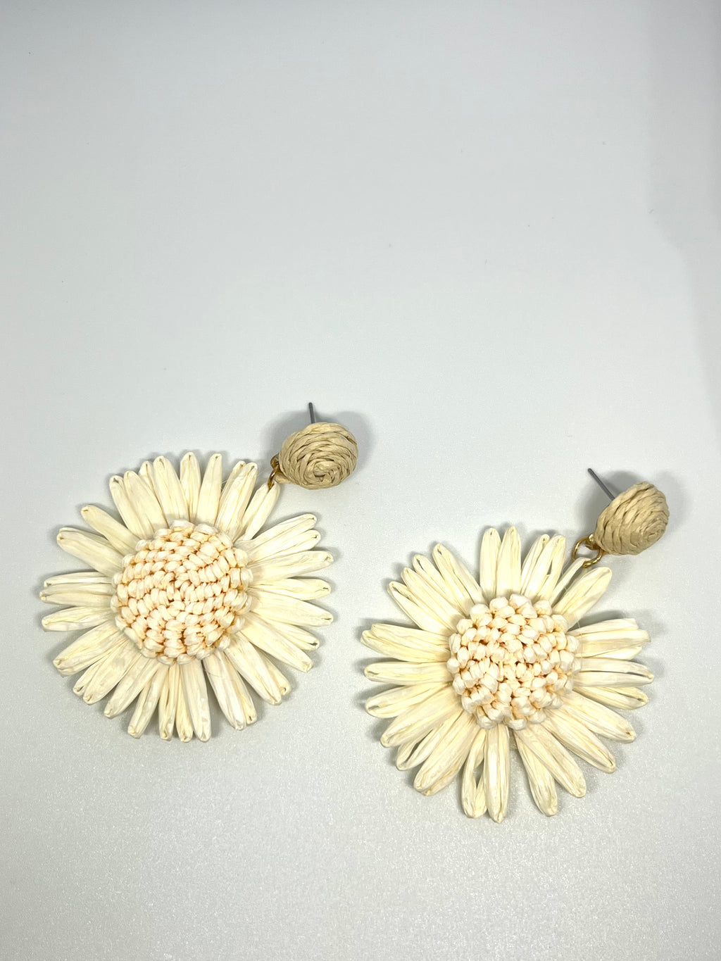 HELIOS OFF WHITE  EARRINGS
