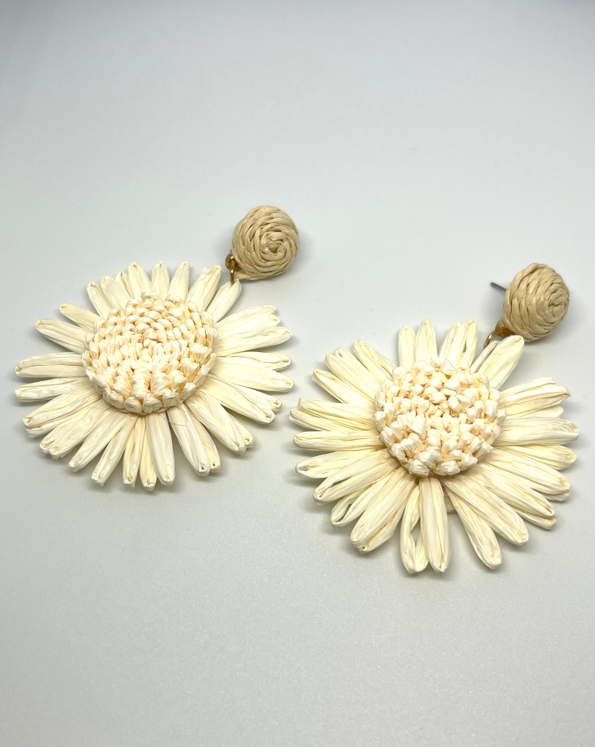 HELIOS OFF WHITE  EARRINGS