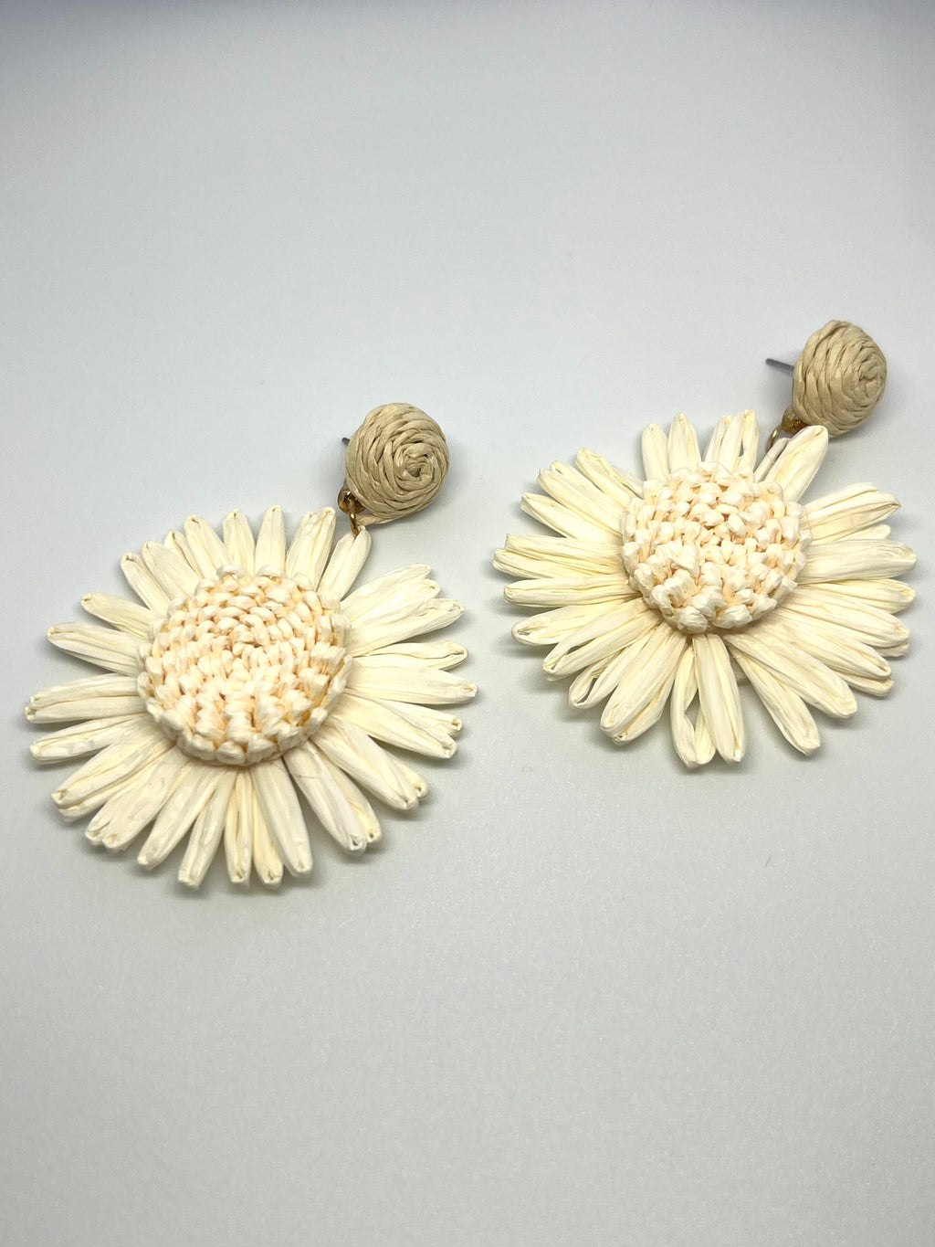 HELIOS OFF WHITE  EARRINGS