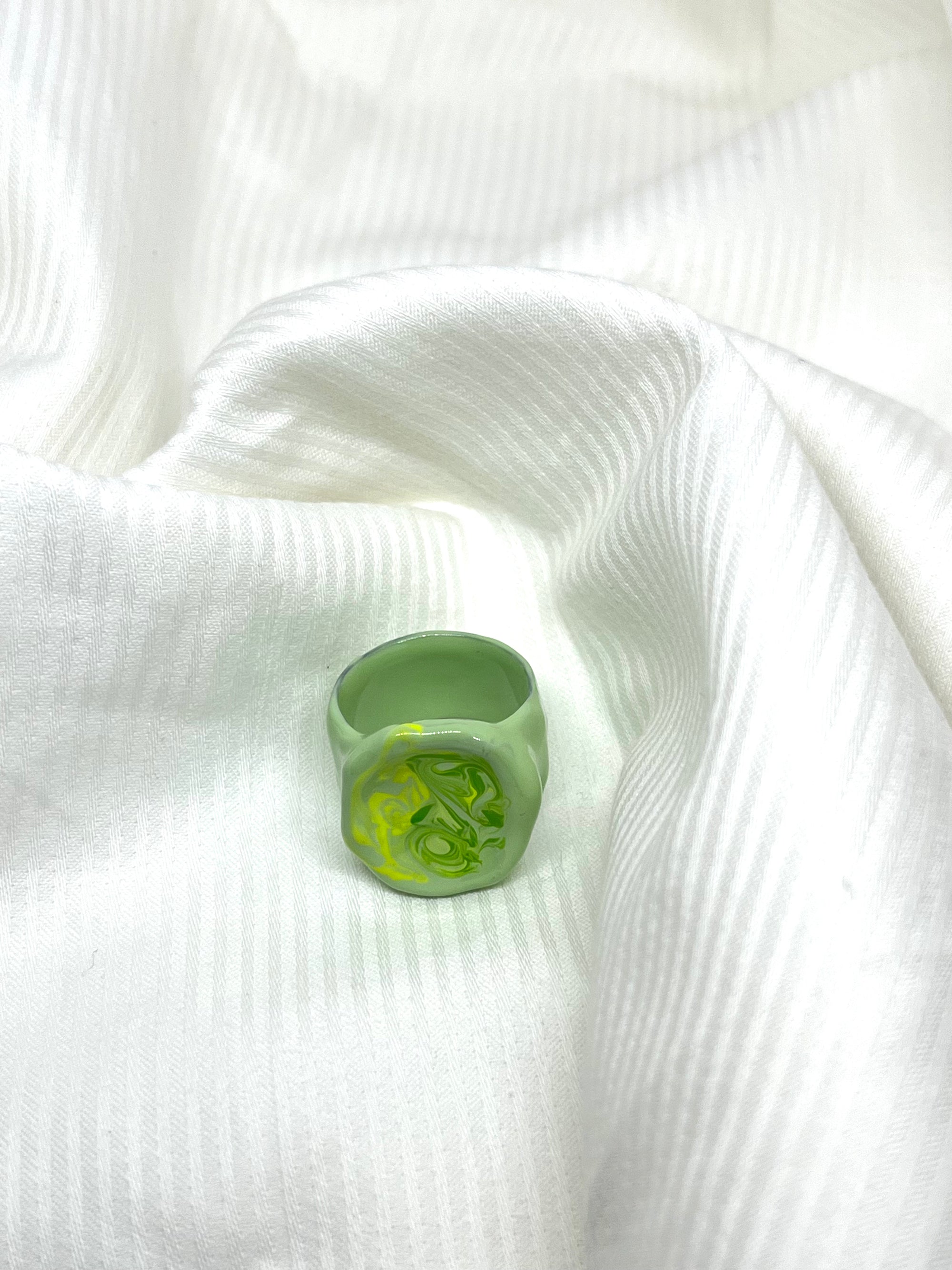 ANNIS GREEN RING