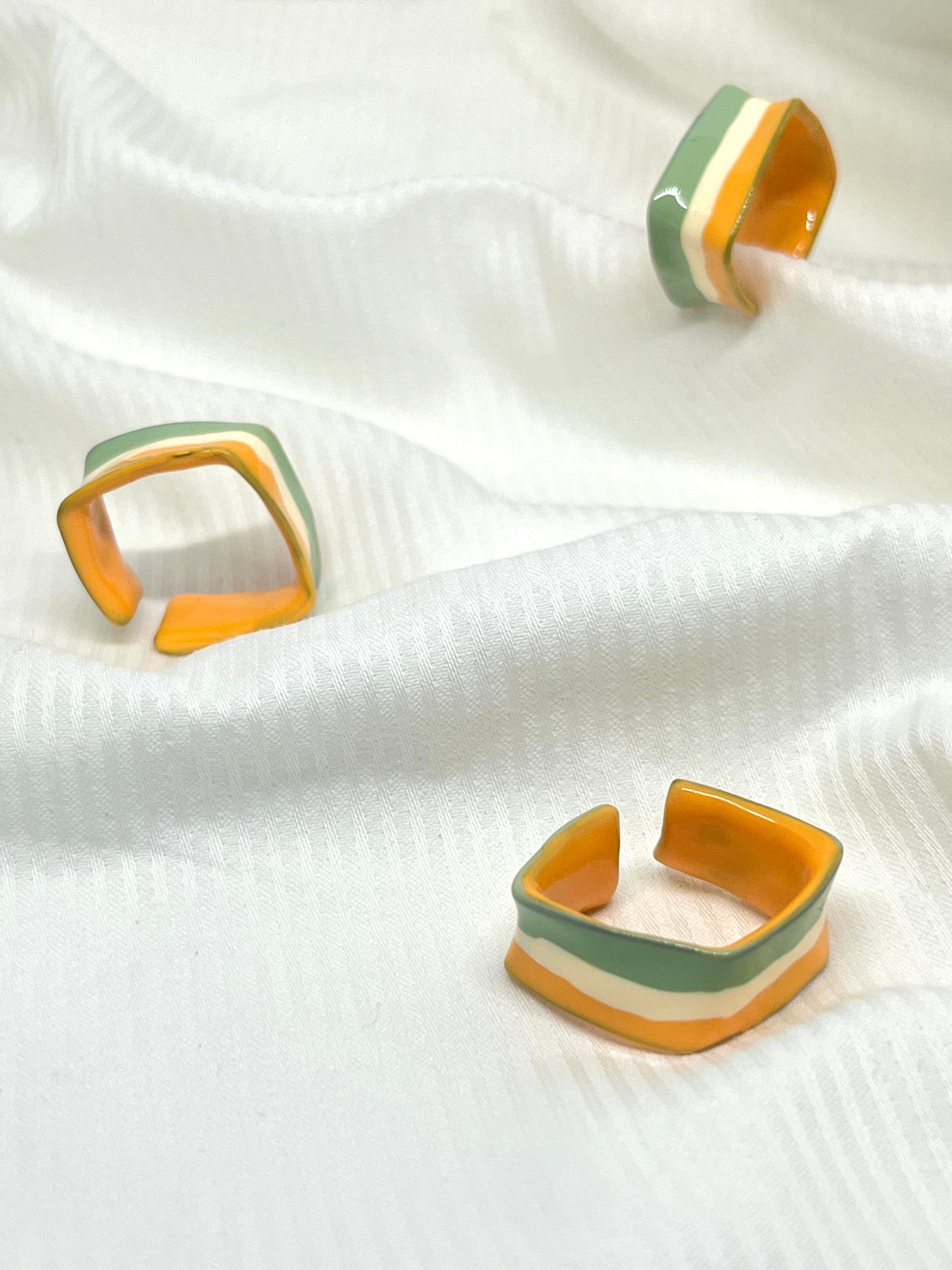 ALZINA 3 COLOUR RING