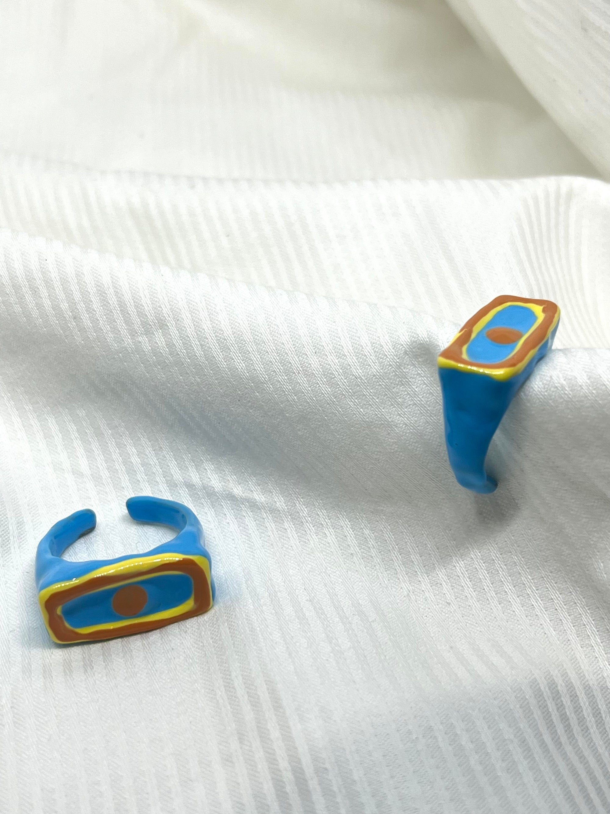 ARETHA BLUE RING